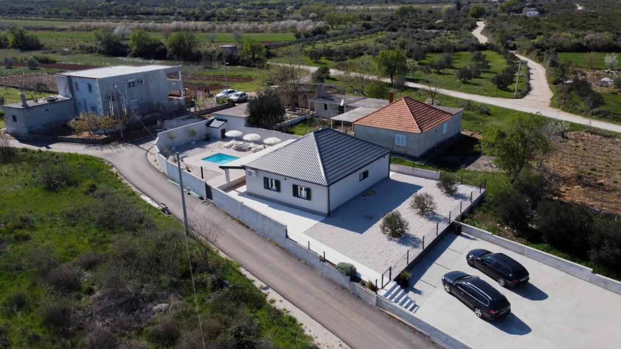 Tara Villa Sveti Filip i Jakov Luaran gambar