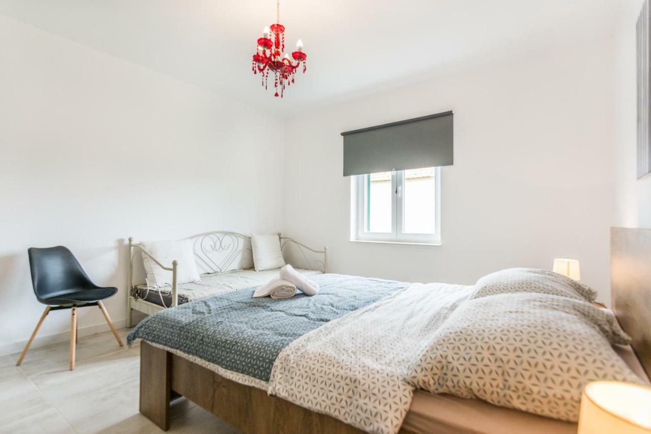Tara Villa Sveti Filip i Jakov Luaran gambar